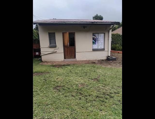 OFFICE PROPERTY TO RENT IN SCOTTSVILLE